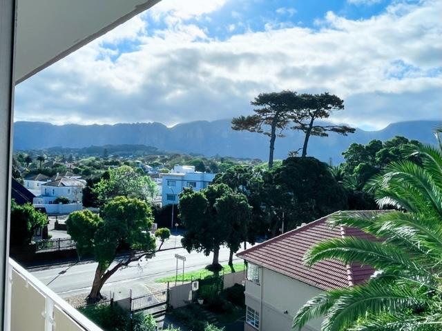 To Let 2 Bedroom Property for Rent in Kenilworth Upper Western Cape